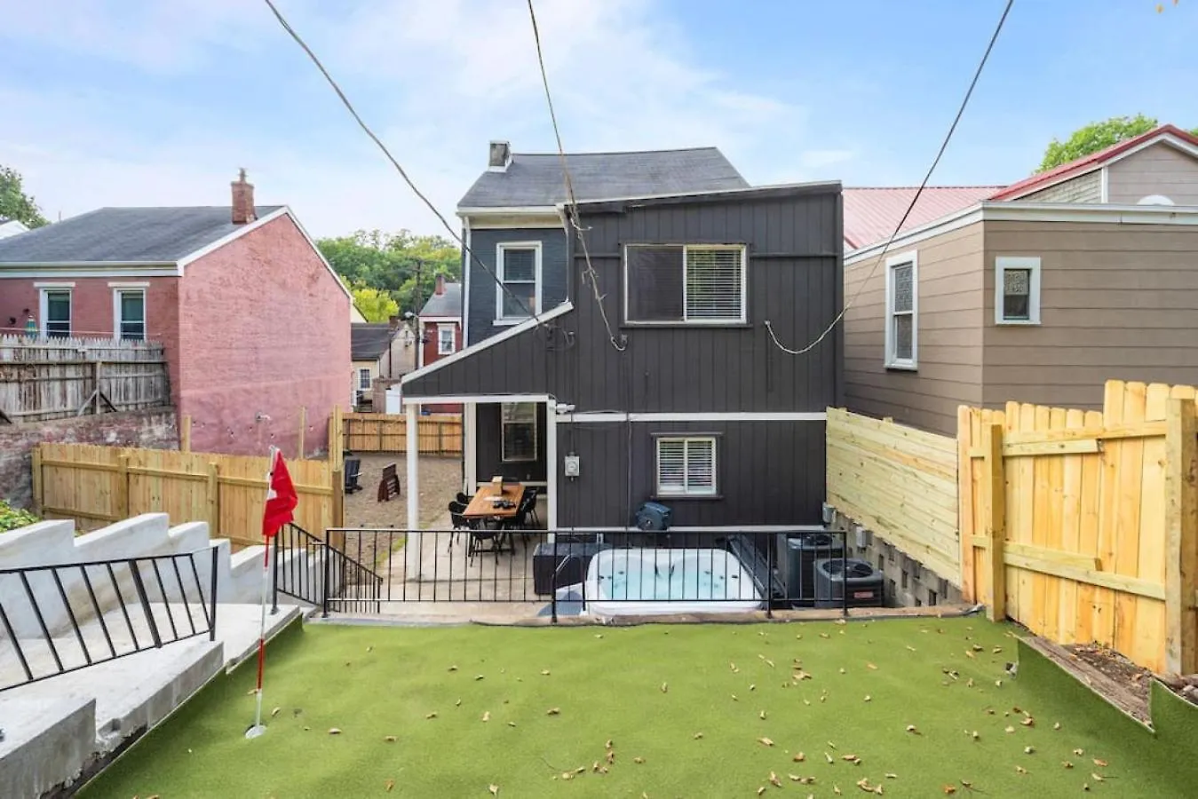 New! Stunning 4Bd, Near Stadium, Hottub, Mini Golf ピッツバーグ 別荘